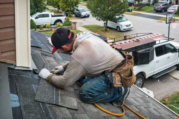 Professional Roofing technician working in Reading, VT
